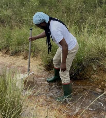Ayanda Lepheana is fully committed to a citizen science project